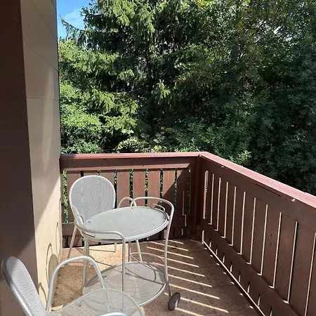Urban Summer Apartment *
